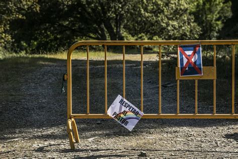 Fotos Así viven los hippies negacionistas de La Rioja desnudos y