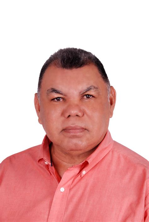 Dr. Vásquez García