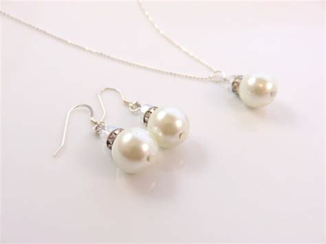 White Pearl Necklace Earrings Set White and by JemsbyJBWeddings