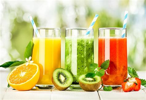 Top Fruits Vegetables Juices To Drink For Glowing Skin