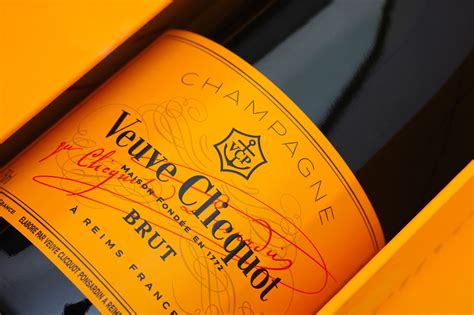 Veuve Clicquot Champagne – Latest Prices and Guide - TheSwissPub.com