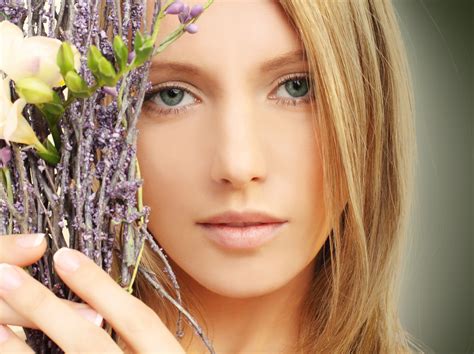 Lekki wiosenny makijaż nude Zadbaj o Siebie