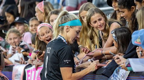 Julie Ertz' Return: Fitting into ACFC and the USWNT - Girls Soccer Network