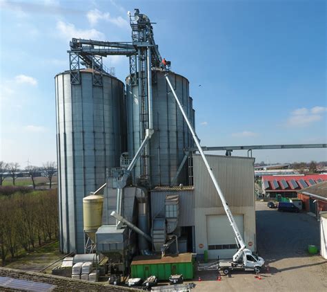 LKW Arbeitsbühne Hubsteiger TB 300 Hönemann Mietservice