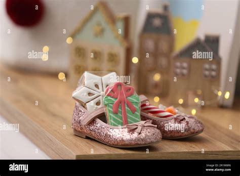 Shoes On St Nicholas Day Hi Res Stock Photography And Images Alamy