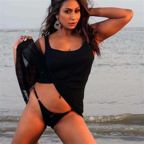 Top Kamalika Chanda Hot And Sizzling Photos