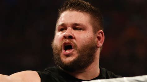 Kevin Owens Recibe Una Invitación A Cenar Del Entrenador De La Nhl