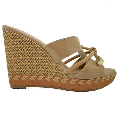 Tamanco Anabela Moleca Verniz Cordas Nude Bege