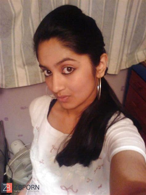 Selfshot Pakistani Muslim Bi Atch ZB Porn