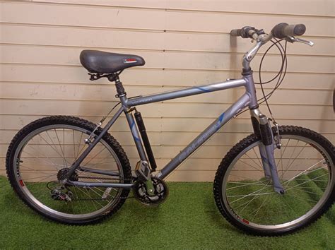 Raleigh voyager - Hartshill Cycles