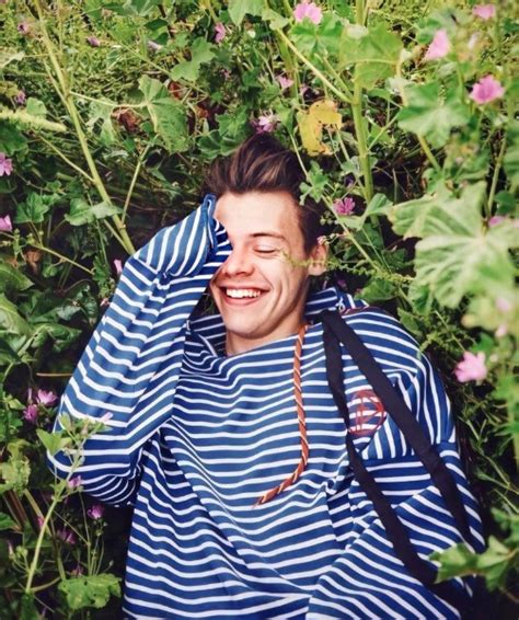 Energia 97 FM Notícias Harry Styles é eleito o dono do sorriso mais