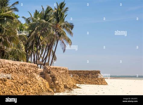 Travel Diani Beach Kenya Watamu Souvenirs Shop On The Tropical Beach