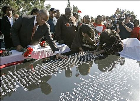 Jonestown Apologists Alert: New Jonestown Memorial: Honoring The Madman ...