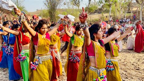 Adivasi DJ Dance Video On Superhit Adivasi Song 2021 झजल नखरल