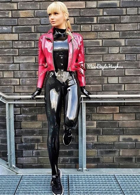 Pin Auf Latexdancegirl