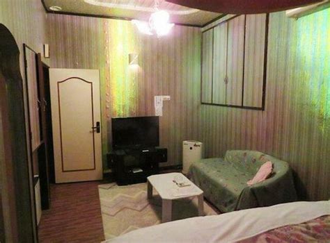 You Can Now Buy This Crazy Love Hotel In Atami Tokyo Kinky Sex Erotic And Adult Japan