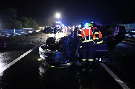 Kind Und Zwei Lenker Bei Pkw Kollision Auf A25 Verletzt Nachrichten At