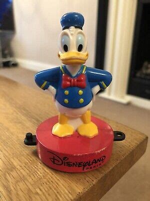 RARE 1999 MCDONALDS HAPPY MEAL Disneyland Paris DONALD DUCK Stamp Toy