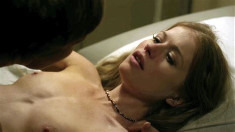 Naked Genevieve Angelson In The Good Girls Revolt