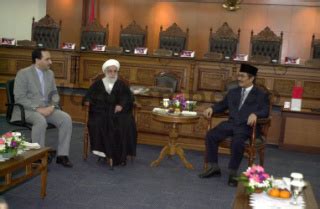 Jimly Asshiddiqie Dan Ayatollah Ahmad Janati DATATEMPO