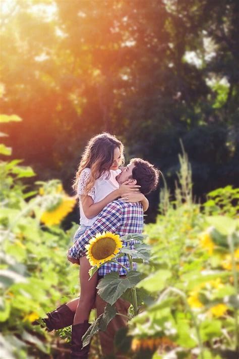 Sunflower Field Engagement Sesh Engagement Pictures Sunflower Fields Engagement