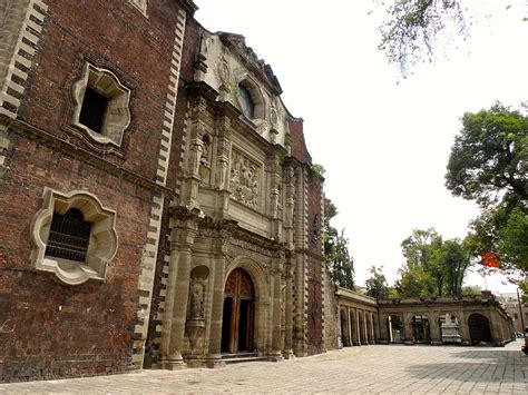 San Fernando Church And Cemetery Among Mexico City S Oldest