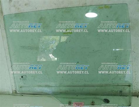 Vidrio Puerta Trasera Derecha SNC105 SSangyong New Actyon 42 2014