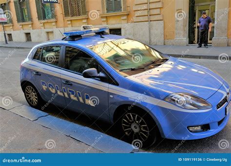 Italian police car editorial photo. Image of order, main - 109119136