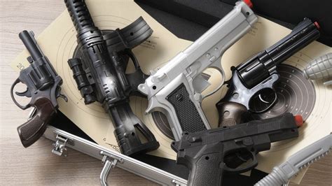 Top 5 Most Popular Guns - and Why | HowStuffWorks