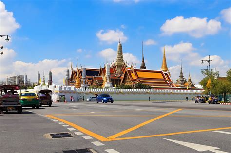 10 Most Popular Streets In Bangkok Take A Walk Down Bangkoks Streets