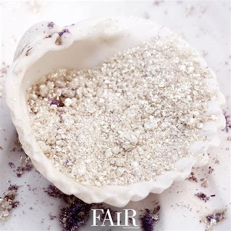 Beauty: What is Pearl Powder? – Fair Magazine