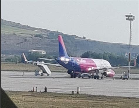 Wizz Air îi înebunește din nou pe clujeni Pasagerii zborului Londra