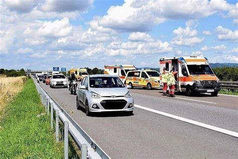 A Bei Heidelberg Auffahrunfall Sorgt F R Stau Richtung Karlsruhe