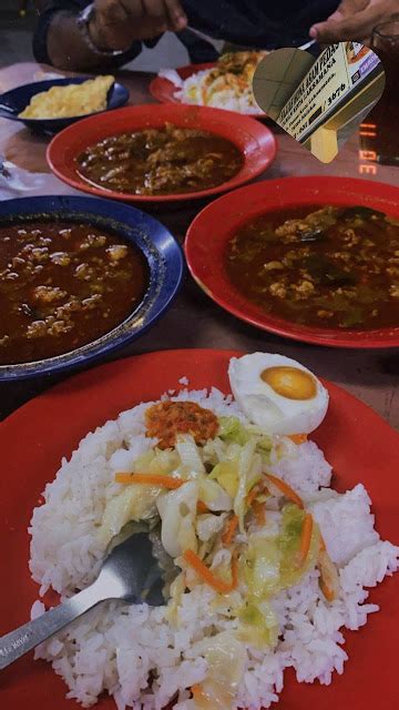 MAKAN ASAM PEDAS TETEL DI ASAM PEDAS HAJJAH MONA