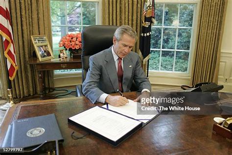 George W Bush White House Photos and Premium High Res Pictures - Getty ...