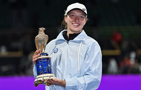 Turniej WTA w Dausze wygrana Świątek w finale Niedziela pl