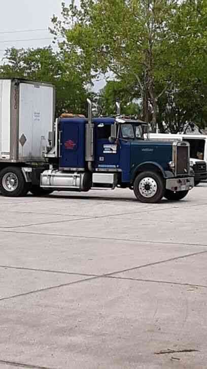 Freightliner Flc 1987 Sleeper Semi Trucks