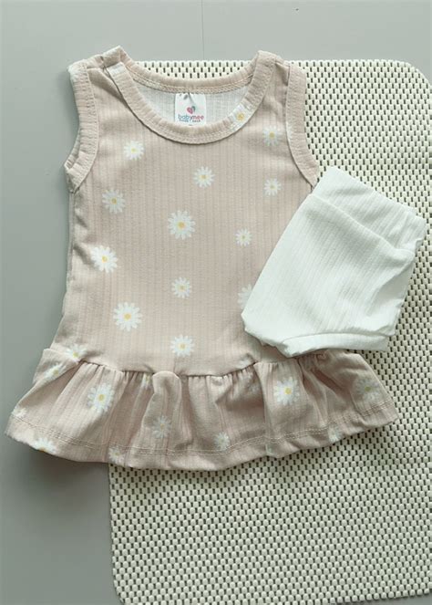 Conjunto Batinha E Tapa Fralda Beb Florzinha Cor Nude E Bege Baby Mee Moda Bebe
