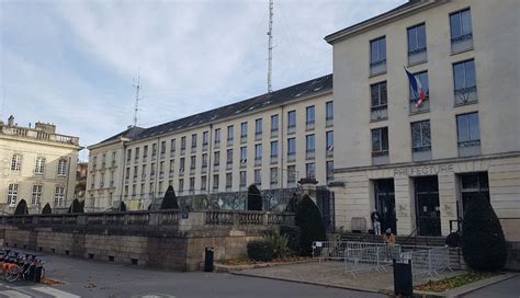 La Pr Fecture De Nantes Se Barricade