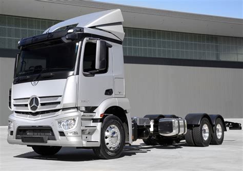 New Rigid Models To Headline Mercedes Benz Brisbane Stand Prime Mover