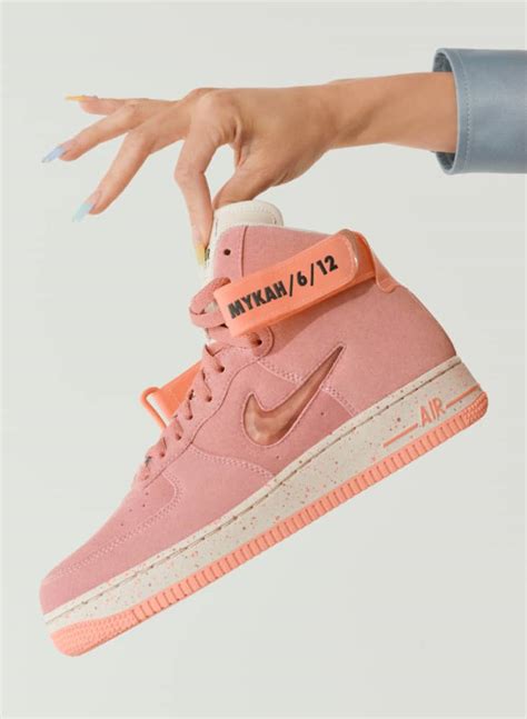 Customize Women Nike Uk