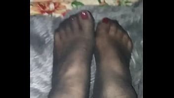 Diosa Cedez Pies En Medias XVIDEOS