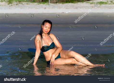 Woman Bikini Sexy Relax On Beach Stock Photo Shutterstock