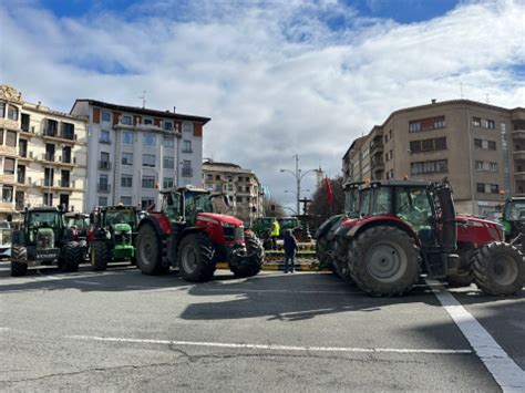 Fotos De La Nueva Jornada De Protestas De Los Agricultores Navarros