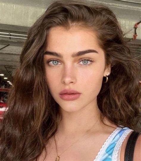 Pin By CC On Skin In 2023 Brown Hair Blue Eyes Brunette Blue Eyes