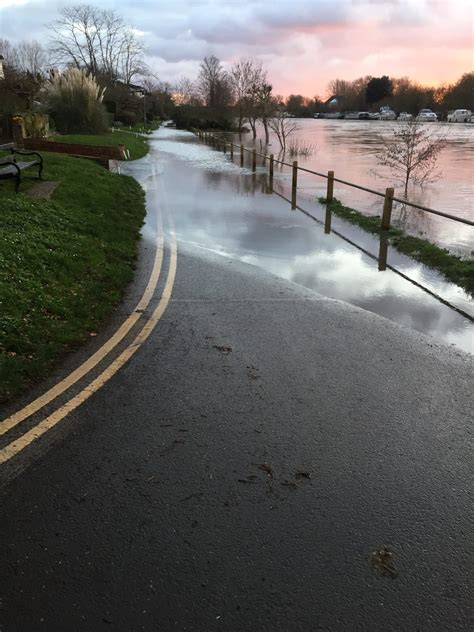 Flooding in Laleham - January 2024 - Laleham Residents Association