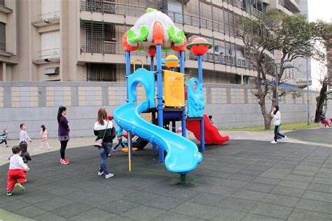 【桃園中壢景點】星河親子公園~以「太陽系行星」為主題，結合兒童之遊戲空間，有三大類的遊樂設施 旅遊夜市趴趴走