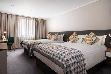 Holiday Inn London Camden Lock, an IHG Hotel in London: Find Hotel ...