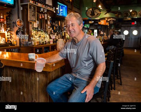 The Windjammer on Isle of Palms, S.C. Historic beach bar on South Carolina barrier island Stock ...