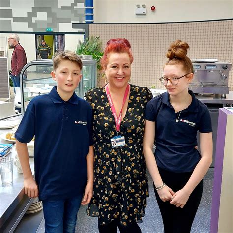 Customers at dunelm warrington warrington complain about long queues 27
